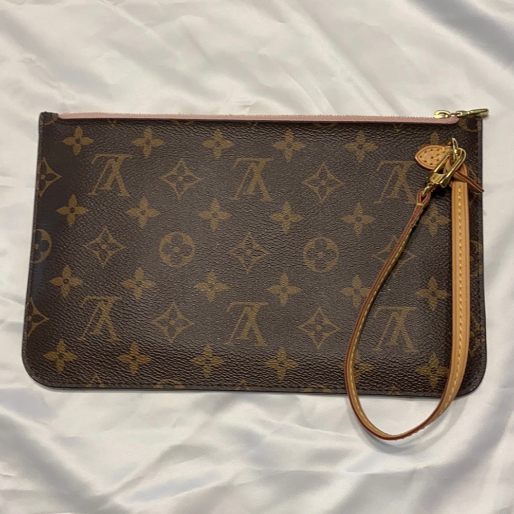 Louis Vuitton Pochette